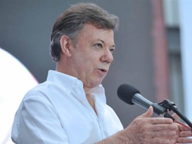 Presidente Santos dice que dejará el Gobierno cuando el país esté en paz