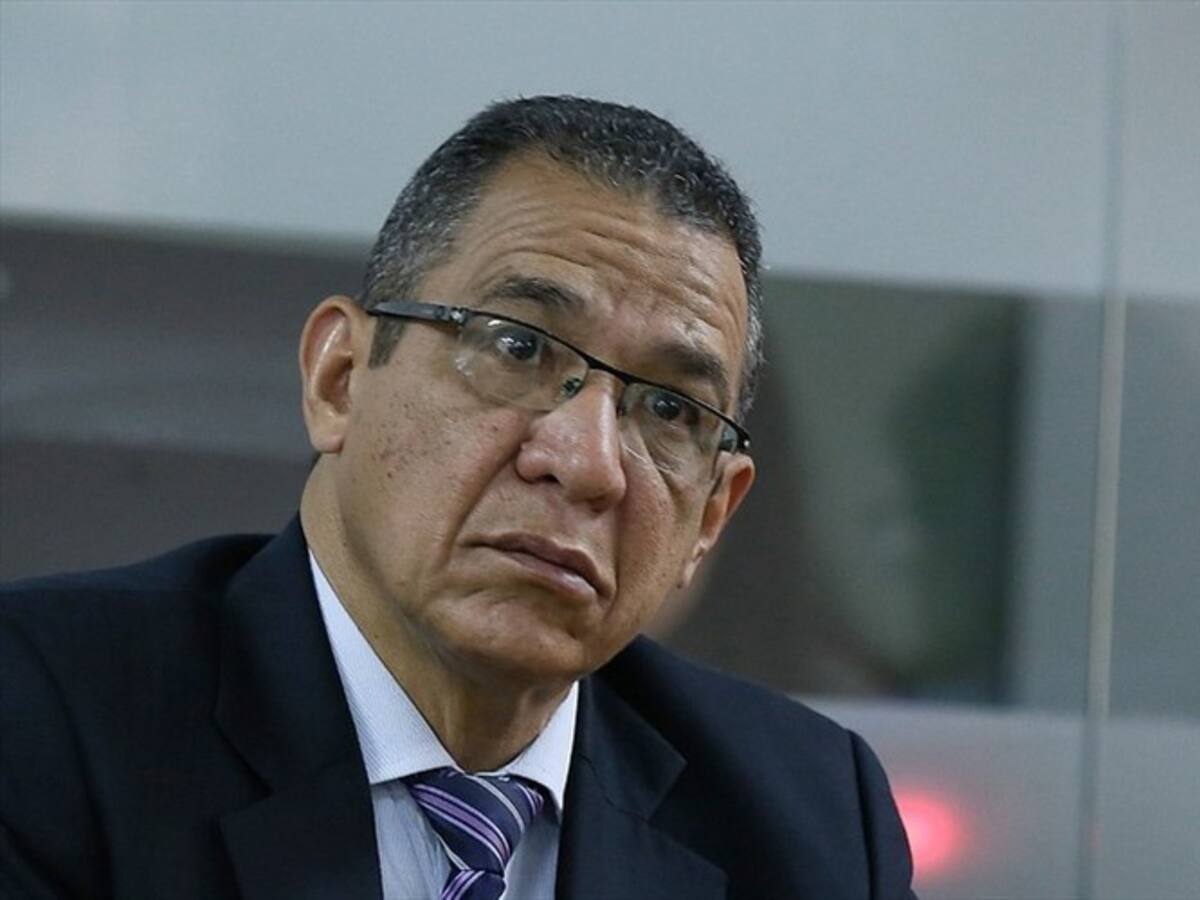 Ordenan extinción de dominio a bienes del exmagistrado Gustavo Malo