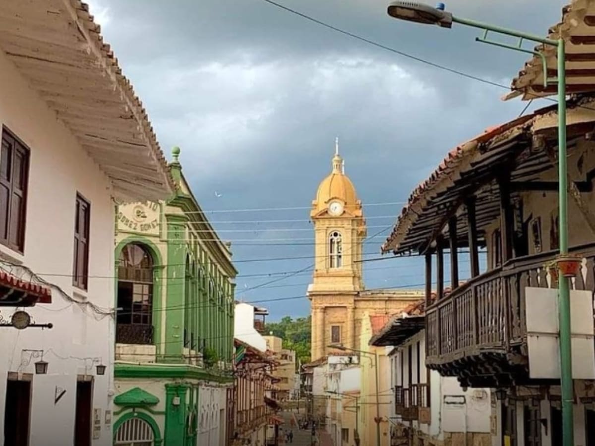 Jueza levantó medidas cautelares que suspendían privatización de alumbrado en El Socorro