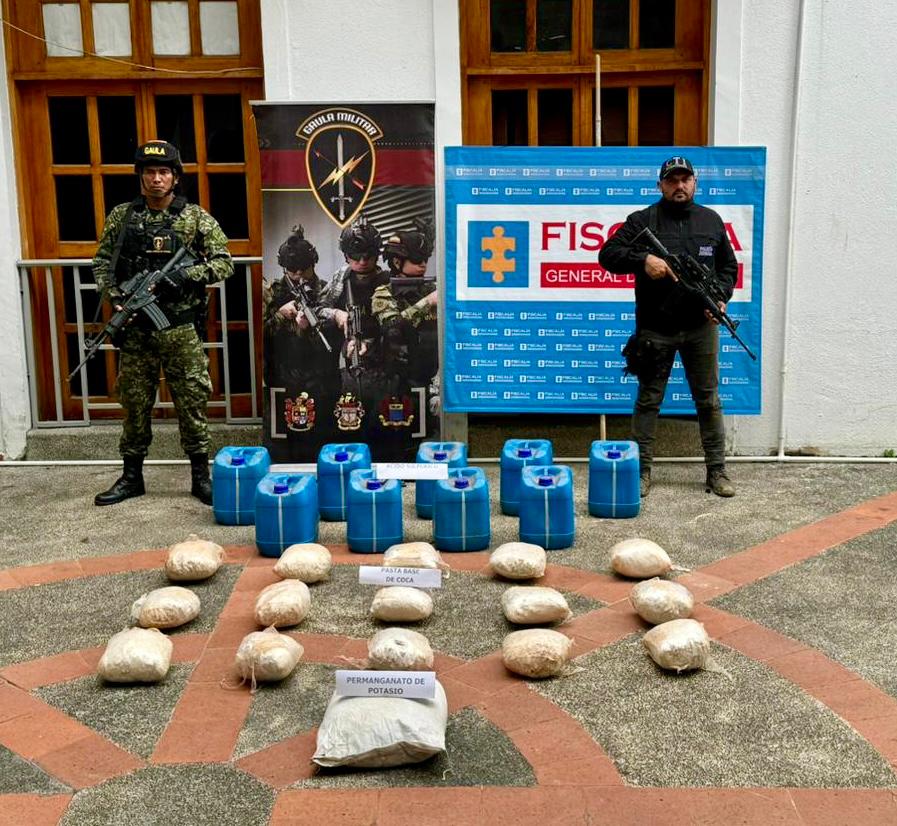Incautan más de 50 kilogramos de pasta base de coca en Puerto Libertador, sur de Córdoba. Foto: Ejército.