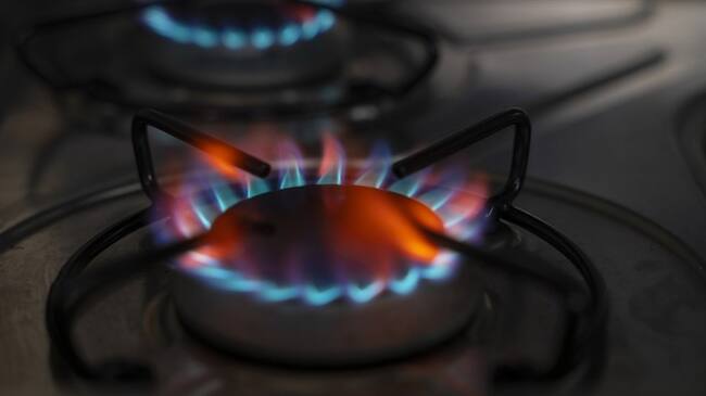 Mediante un documento de 18 páginas, la Contraloría General de la República rechaza el proyecto de la Regasificadora del Pacífico y el Gasoducto Buenaventura-Yumbo. Foto: Getty Images / JAVIER ZAYAS