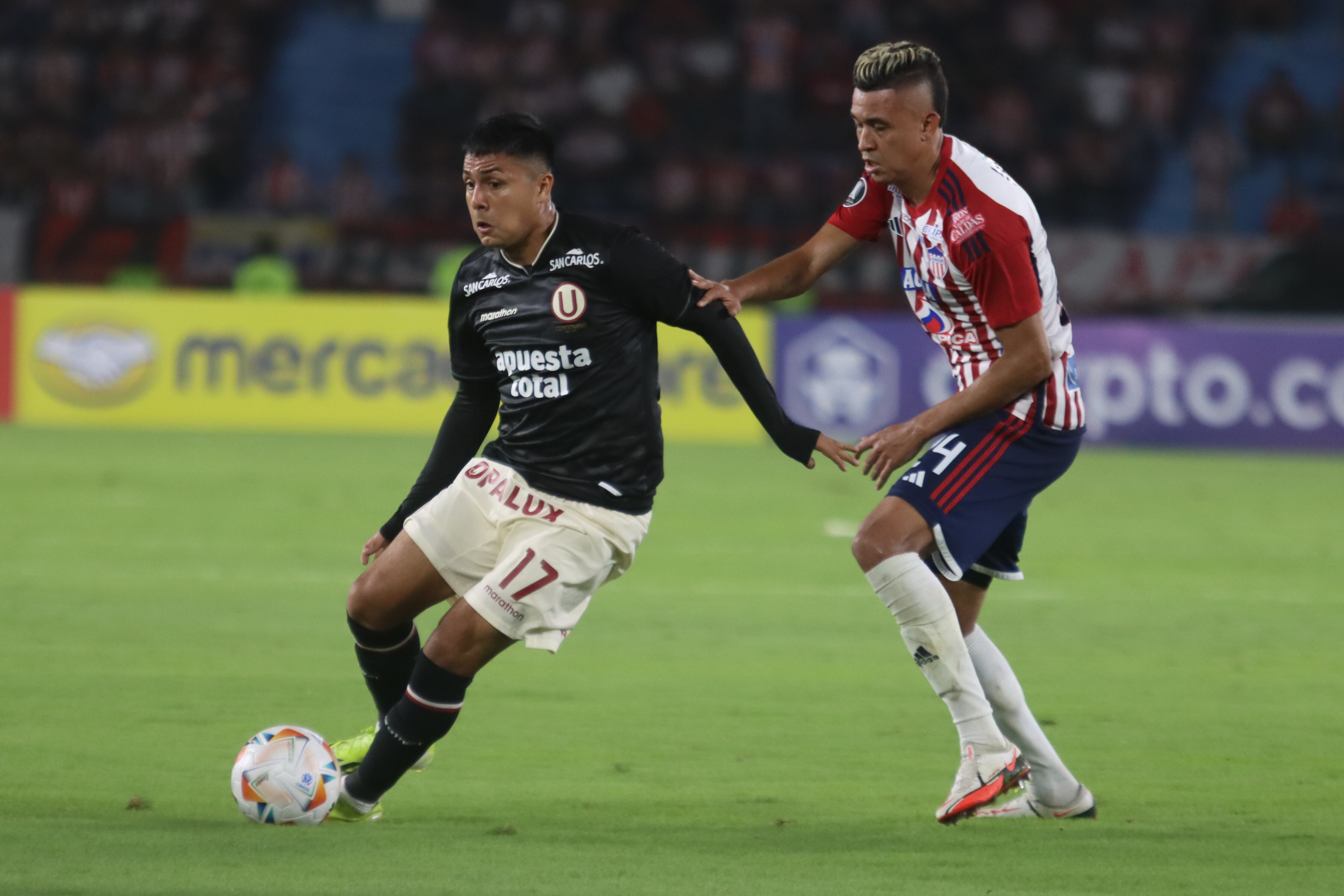 Partido entre Junior y Universitario en el estadio Metropolitano en Barranquilla por Copa Libertadores 2024. Foto: