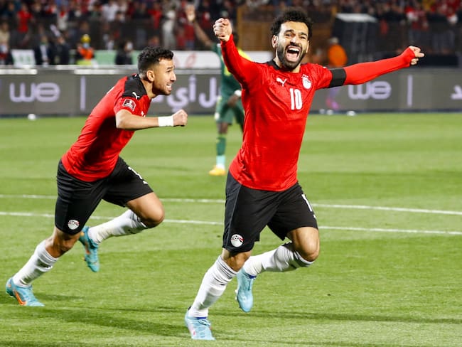 Mohamed Salah celebrando el gol ante Senegal (Photo by KHALED DESOUKI/AFP via Getty Images)