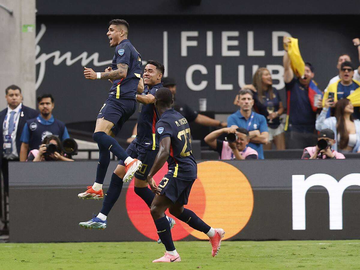 Ecuador derrotó 3-1 a Jamaica y sigue con vida en la Copa América