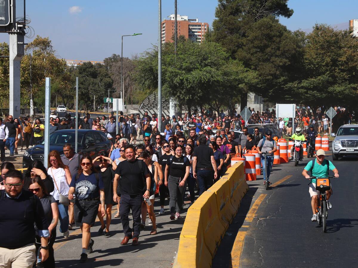 Apagón masivo en Chile se debe a una interrupción eléctrica, según Gobierno