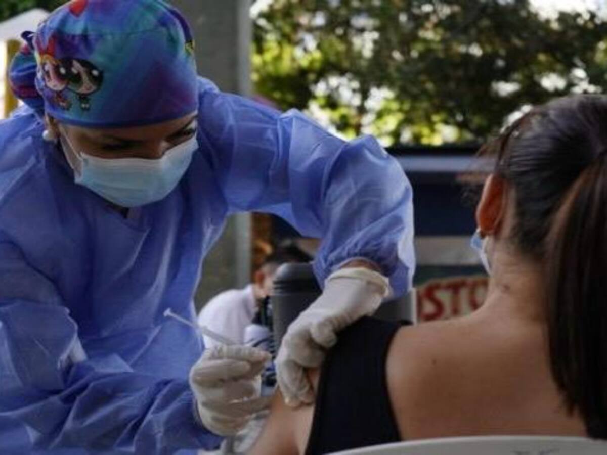 Intensifican jornadas de vacunación contra la fiebre amarilla en Bucaramanga