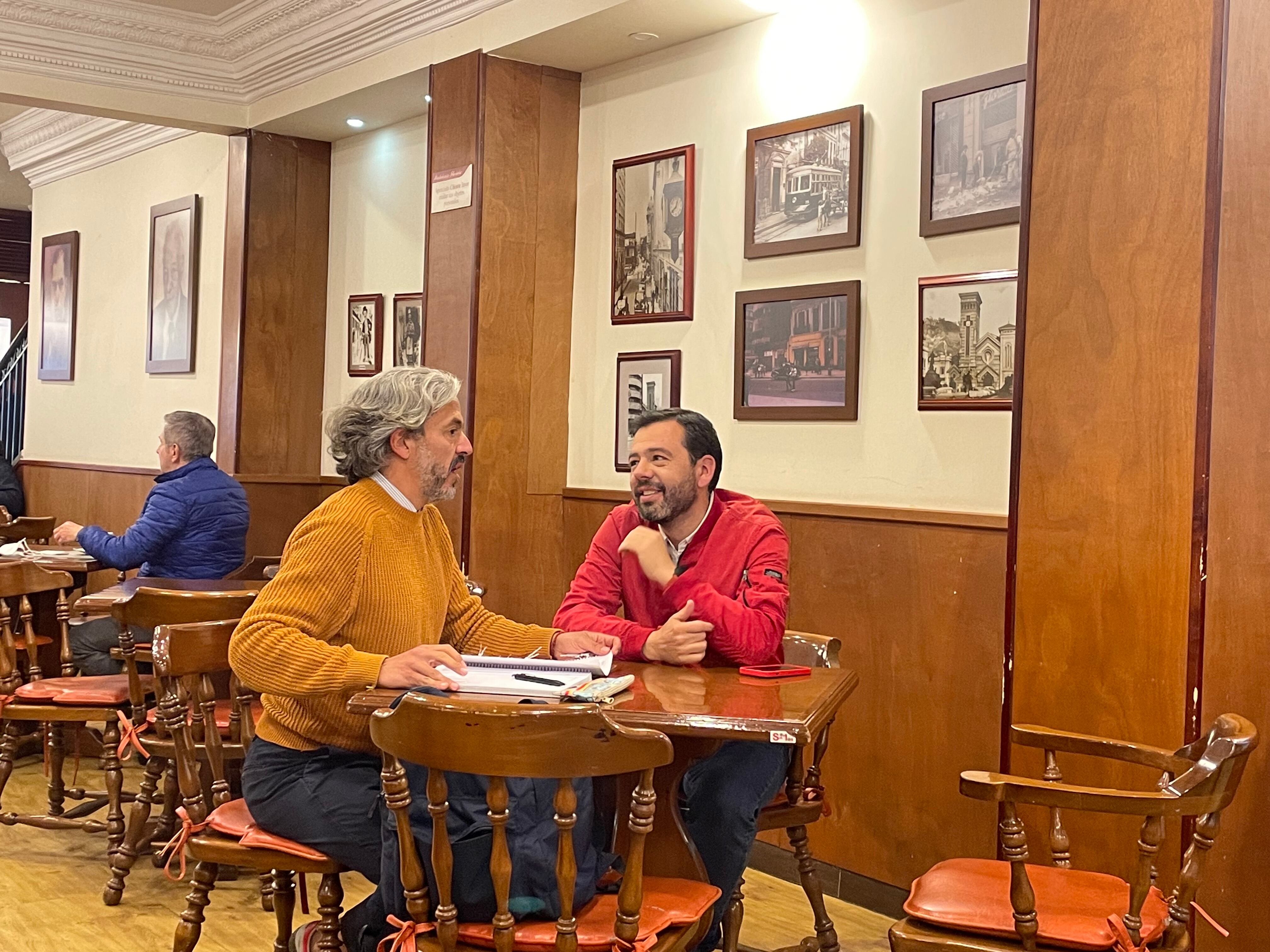 Nuevo alcalde de Bogotá, Carlos Fernando Galán, se reunió con concejal Juan Daniel Oviedo. Foto: Suministrada.