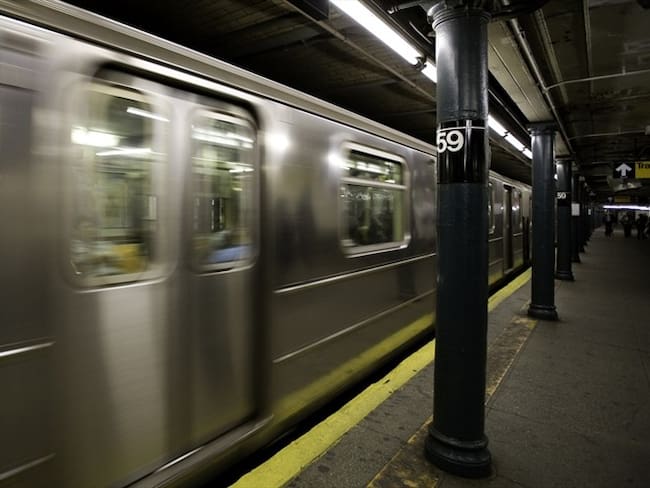 Las dos ollas de la estación de Fulton Sreet habían sido dejadas por el mismo hombre, quien las sacó de un carrito: autoridades de Manhattan.. Foto: Getty Images