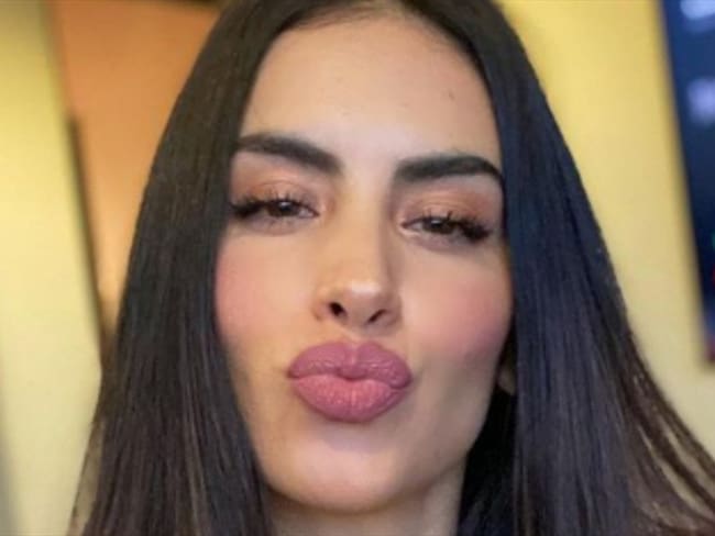 Jessica Cediel presumió de su tonificado abdomen. Foto: Instagram: @jessicacedielnet