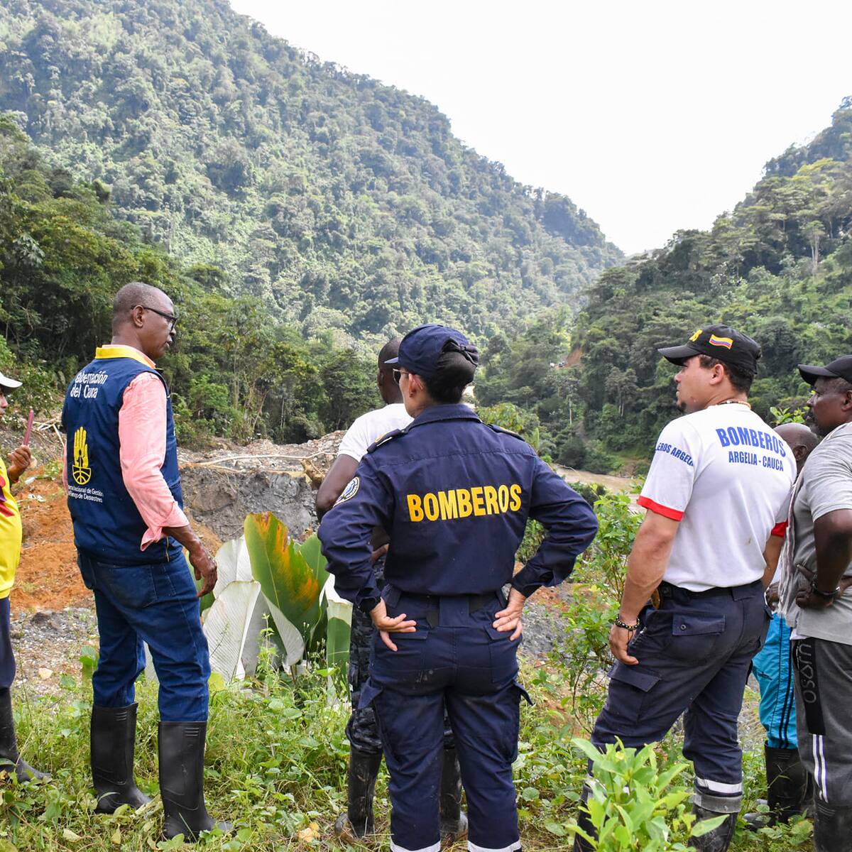 Continúa la búsqueda de tres menores desaparecidos tras avalancha en el Cauca