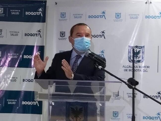 El secretario de Salud de Bogotá explicó que se espera inmunizar al 100% de los vacunables.. Foto: Cortesía Secretaría de Salud de Bogotá