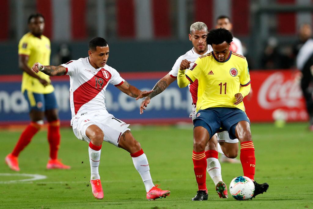 Partido entre Perú y Colombia por Eliminatorias a Catar 2022 / Getty Images