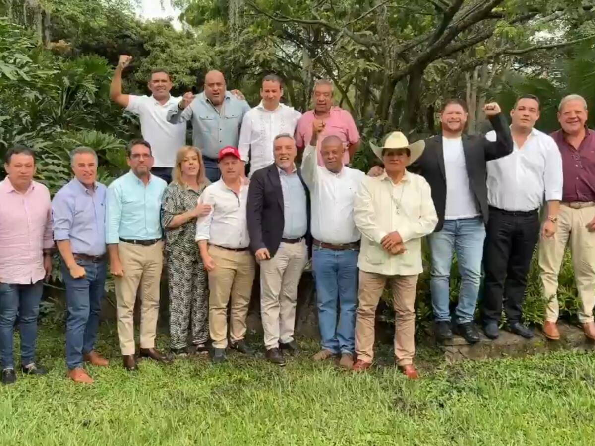 Reunión de exgobernadores en Cali dejó nuevas movidas hacia la presidencia 2026