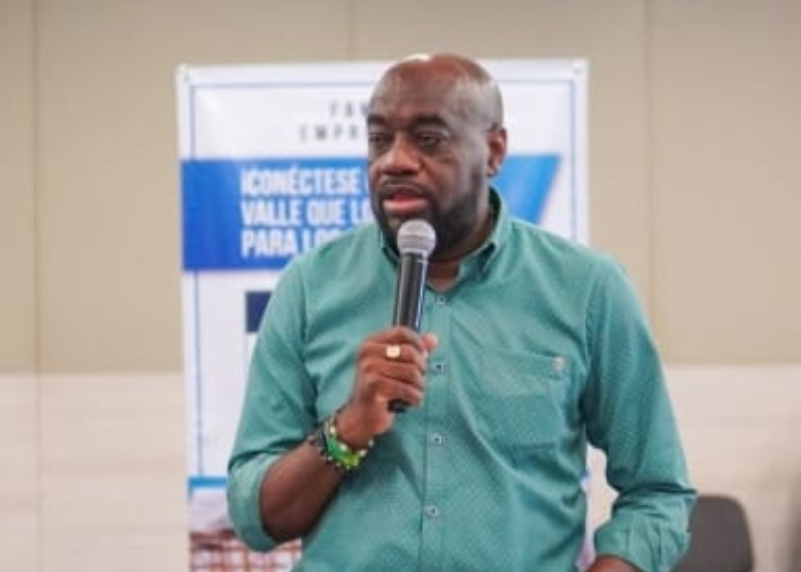 Alcalde de Buenaventura, Víctor Hugo Vidal. Foto: Prensa Alcaldía de Buenaventura.