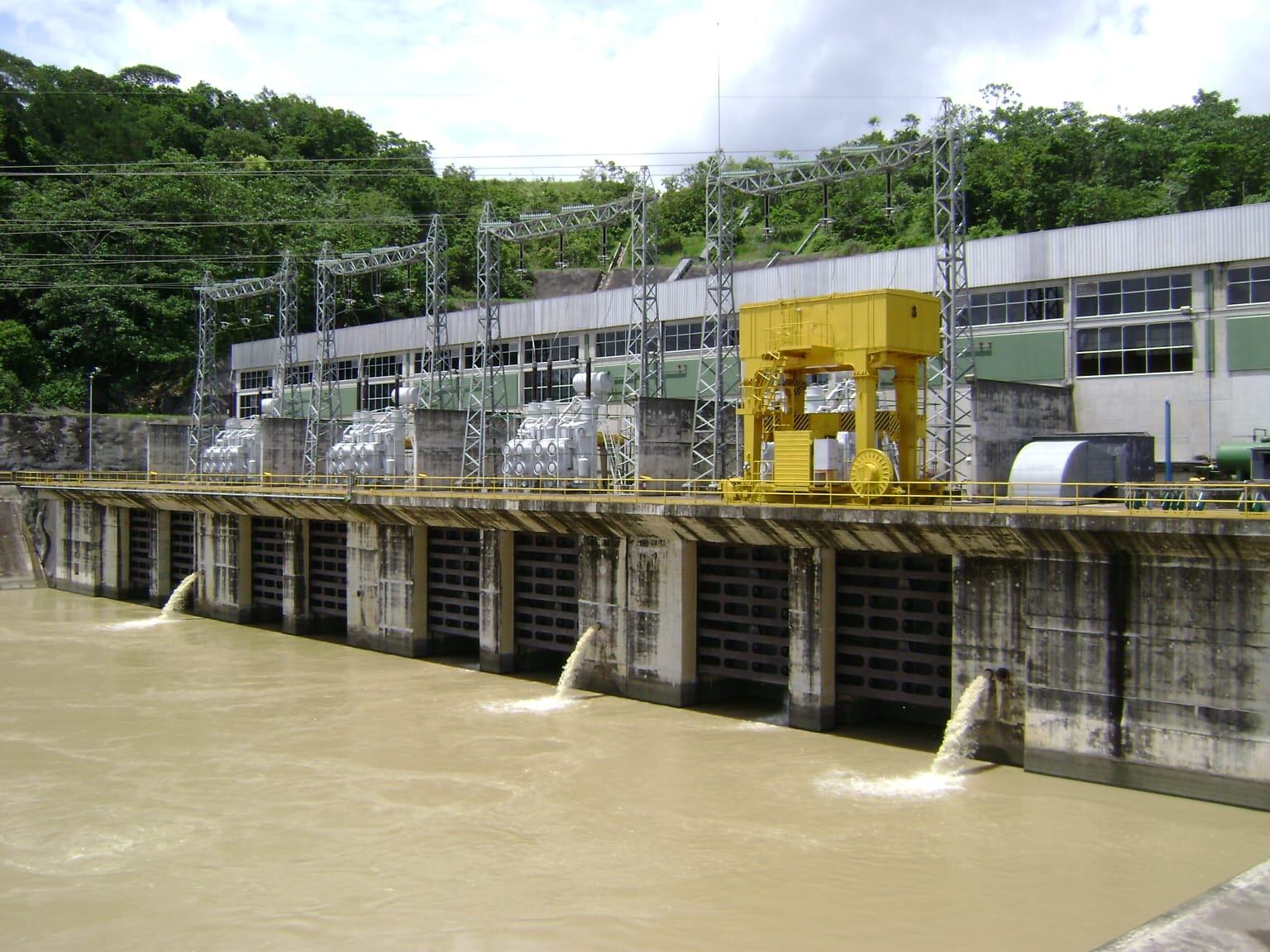 Reportan leve descenso en el río Sinú: Urrá disminuye la generación a tres unidades. Foto: prensa Urrá.