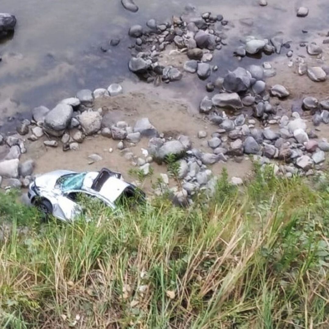 El vehículo se fue un abismo en límites entre Inzá y Páez. Crédito: Comunicaciones Nasa.