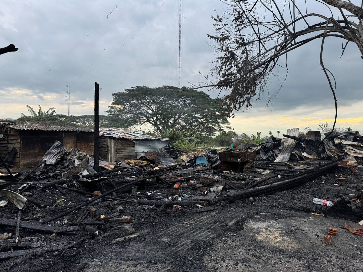 Dos incendios dejan varias familias afectadas y viviendas destruidas en Cali