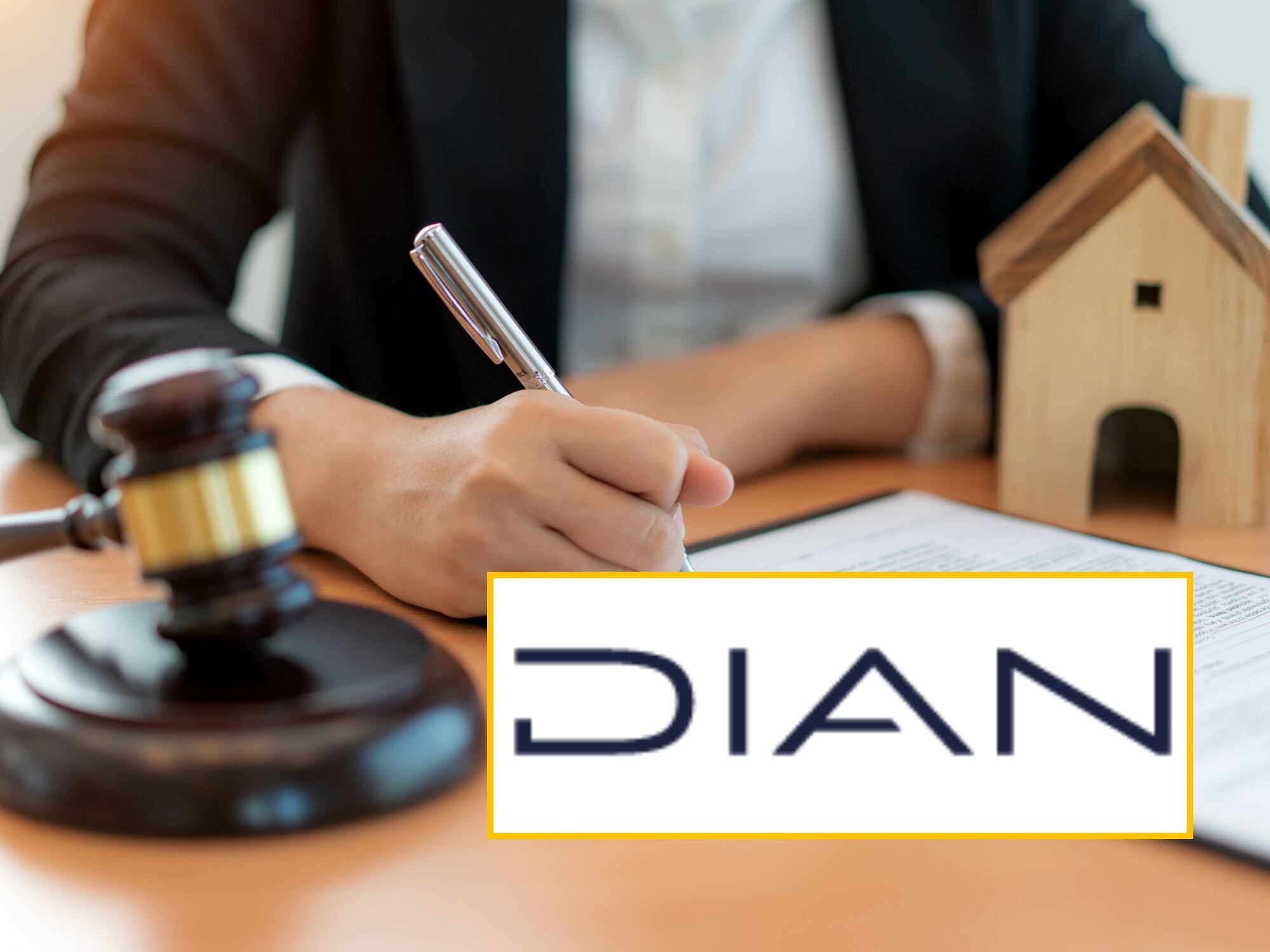 Compra y logo de la Dian. Fotos: Getty Images / Dian