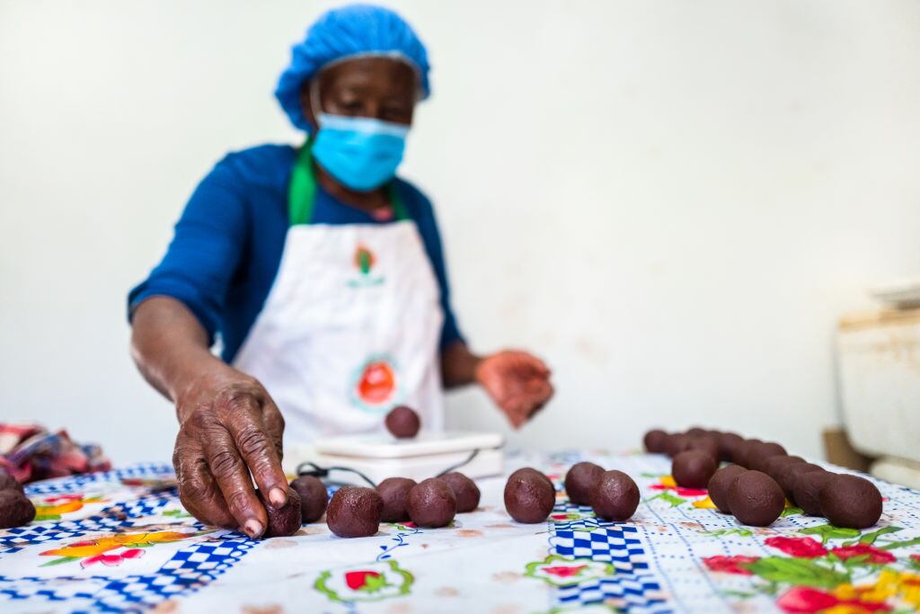 Producción de cacao y chocolate en Colombia, imagen de referencia. (Photo by Jan Sochor/Getty Images)