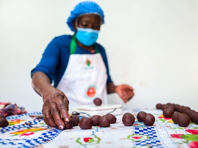Producción de cacao y chocolate en Colombia, imagen de referencia. (Photo by Jan Sochor/Getty Images)