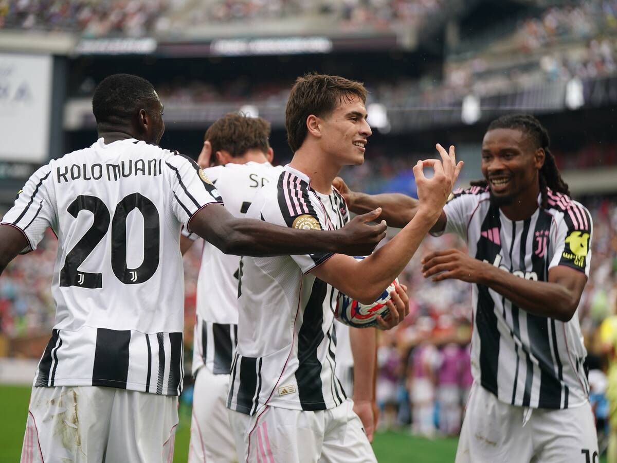 Con una actuación que resaltó, la ‘joya’ turca Yildiz instaló a la Juventus en octavos del Mundial