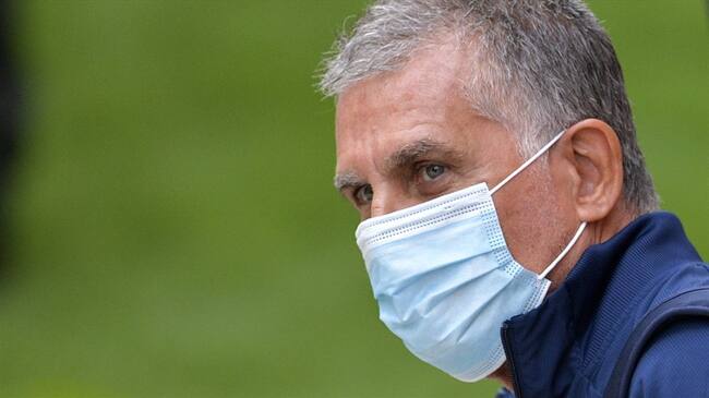 Polémico audio de Carlos Queiroz con micrófono abierto sobre el caso de Sebastián Villa . Foto: Getty
