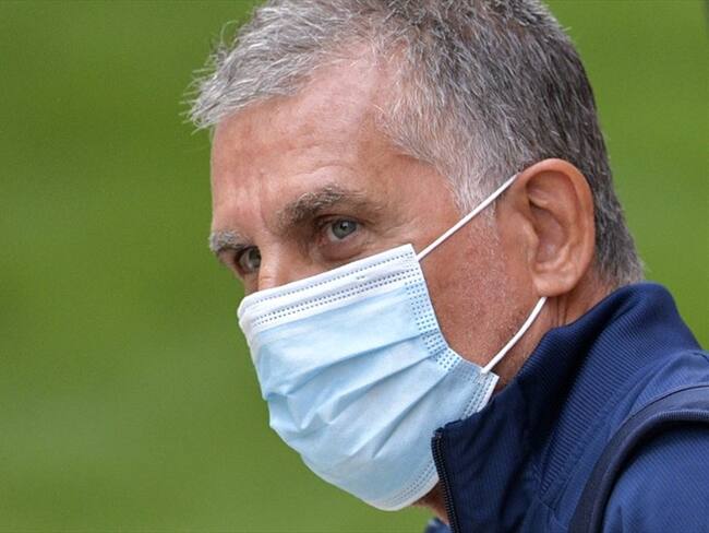 Polémico audio de Carlos Queiroz con micrófono abierto sobre el caso de Sebastián Villa . Foto: Getty