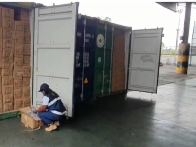 Mercancía navideña de contrabando. Foto: Cortesía de la Dian