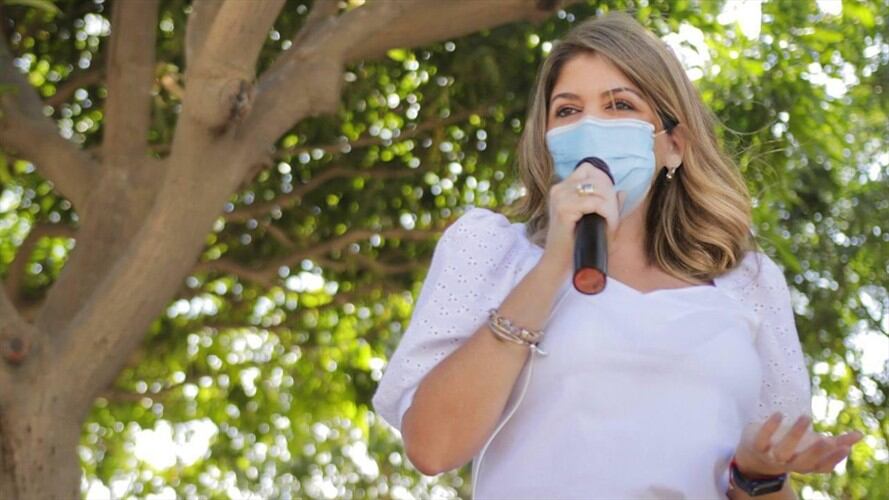 Alcaldesa de Santa Marta informó que dio positivo para COVID-19, pero no tiene síntomas. Foto: Twitter Virna Johnson