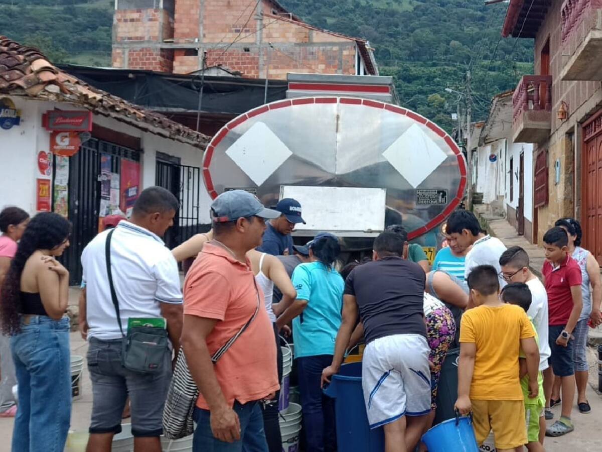 Sin agua están los habitantes de Valle de San José, en Santander