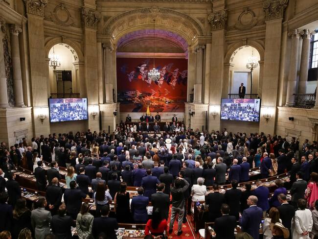 Al Oído: congresistas del Pacto sí hicieron campaña prometiendo que se bajarían el salario