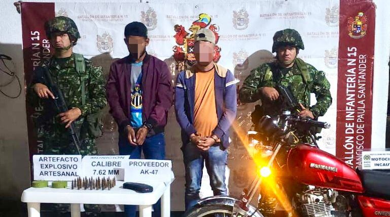 Capturados en el Catatumbo dos presuntos integrantes de las disidencias de las FARC. / Foto: Ejército Nacional.