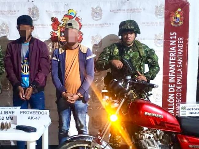 Capturados en el Catatumbo dos presuntos integrantes de las disidencias de las FARC. / Foto: Ejército Nacional.