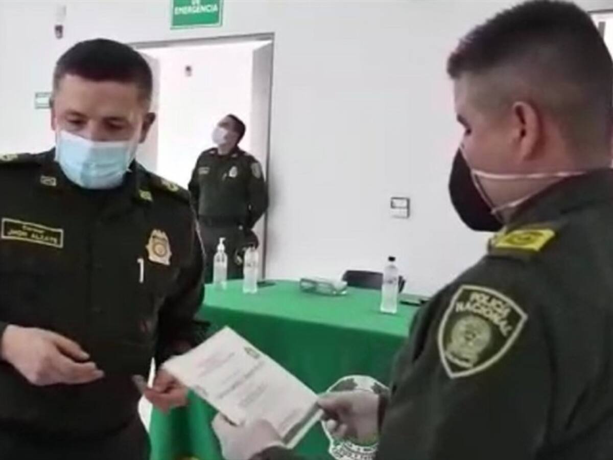 La Policía realizó reconocimiento a 50 uniformados por su servicio en medio del COVID-19