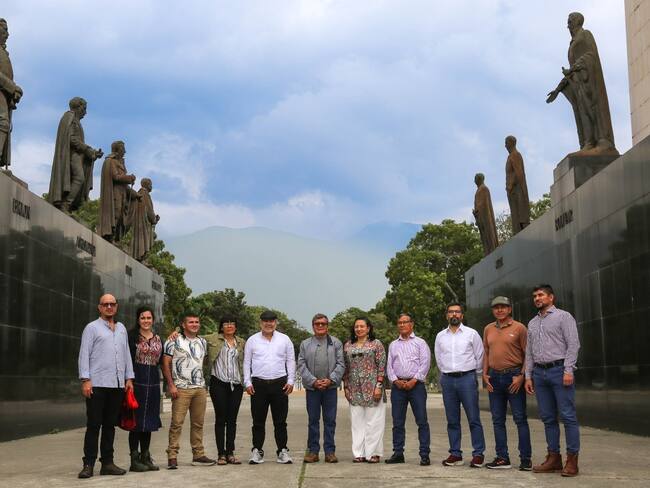 Delegación del ELN llegó a Caracas para reunirse con el Gobierno Nacional. Foto: Delegación ELN.