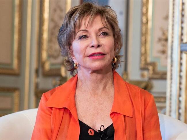 Las mujeres tenemos que protegernos unas a otras porque el Estado no nos protege: Allende