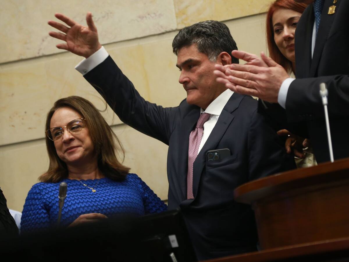 “Ahora soy jefe, no subalterno”: Eljach, nuevo procurador, por su relación con el Congreso