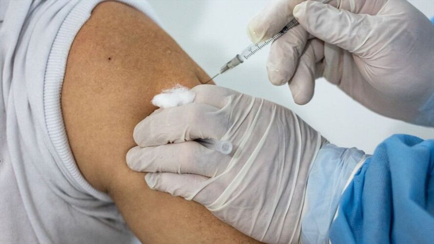 Minsalud asegura que el 37% de los colombianos tiene esquema completo de vacunación. Foto: Getty Images