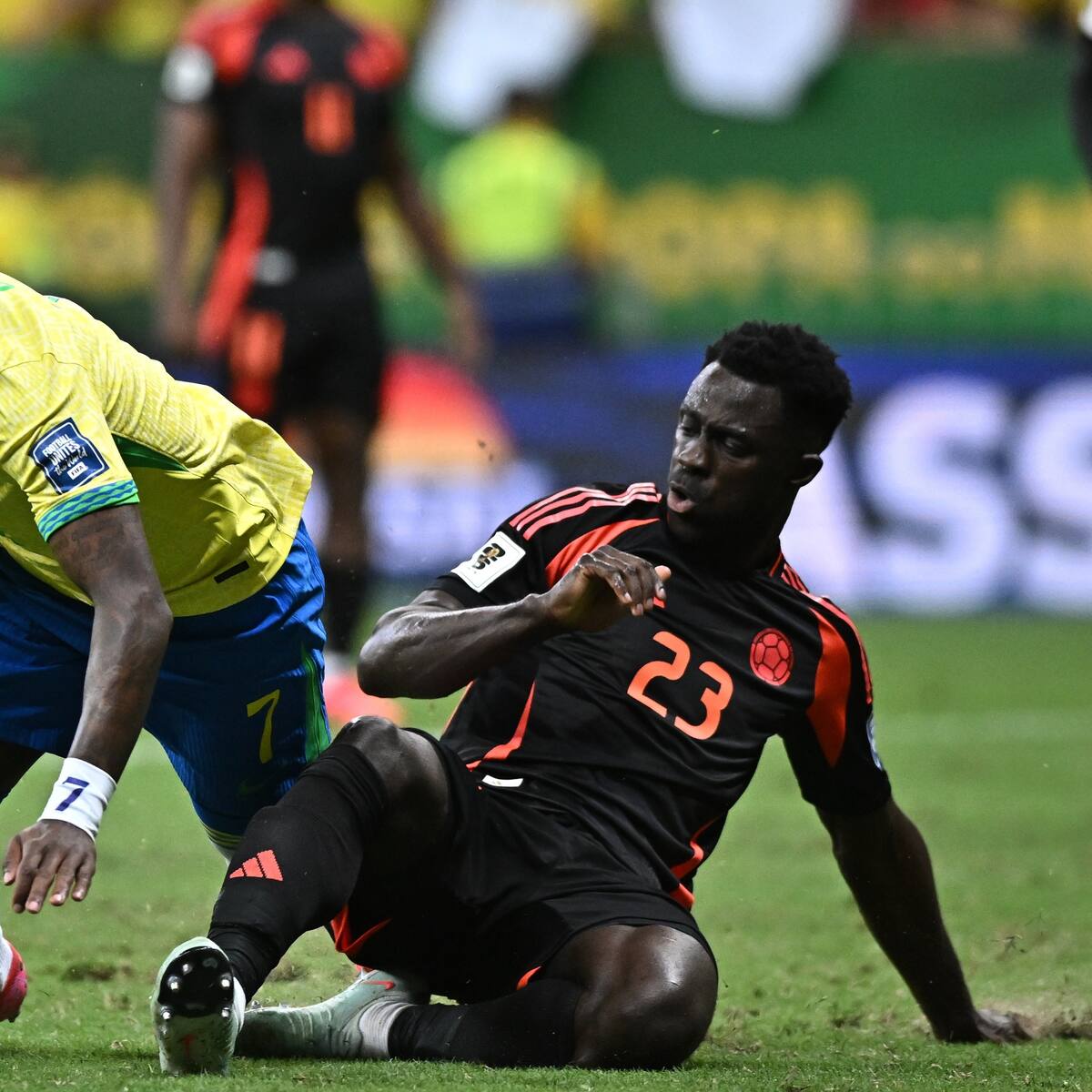 Dávinson Sánchez salió de la convocatoria de Colombia para enfrentar a Paraguay