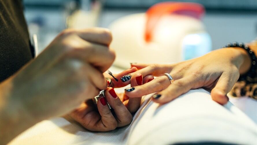 Imagen ilustrativa de manicura.. Foto: Getty Images / Westend61.