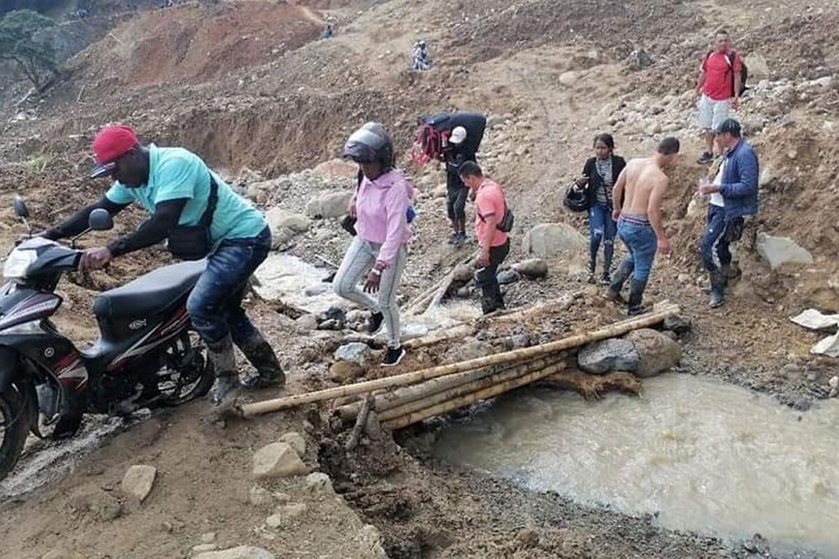 Las familias que lo perdieron todo aún no han sido reubicadas. Crédito: Alcaldía de Rosas. 