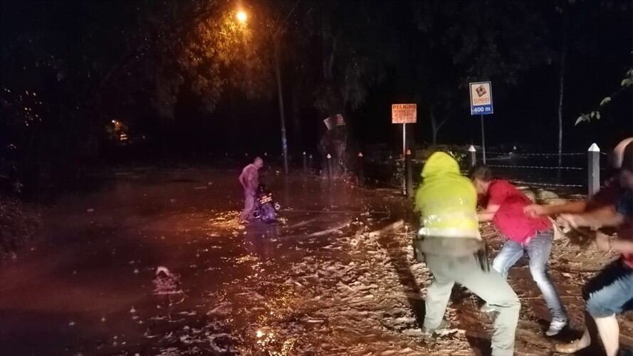 Autoridades reportan nueve desaparecidos, tres muertos y una persona  rescatada.. Foto: Cortesía