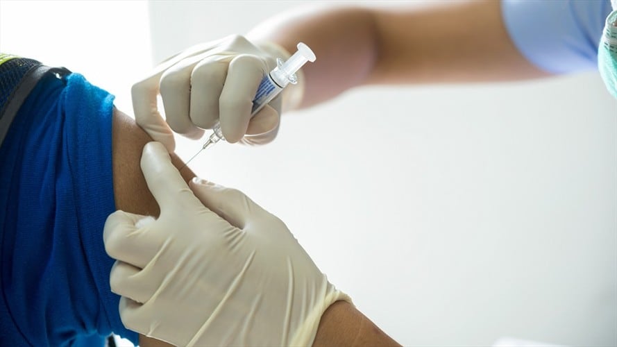 Vacunación contra el Coronavirus. Foto: Getty Images: Kmatta