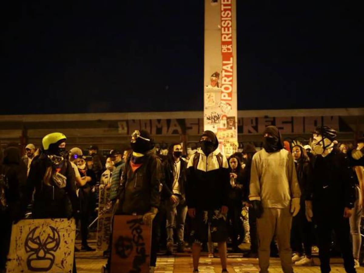 Oposición anuncia demanda a decreto para liberación de Primera Línea