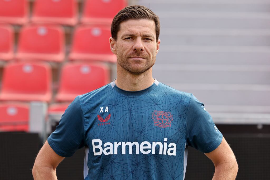 Xabi Alonso, director técnico del Bayer Leverkusen. Foto: Christof Koepsel/Getty Images.