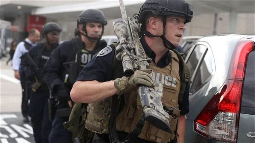 Las fuerzas de seguridad inmovilizaron al atacante después de que éste se quedó sin munición. Foto: GETTY IMAGES, tomada de BBC Mundo.
