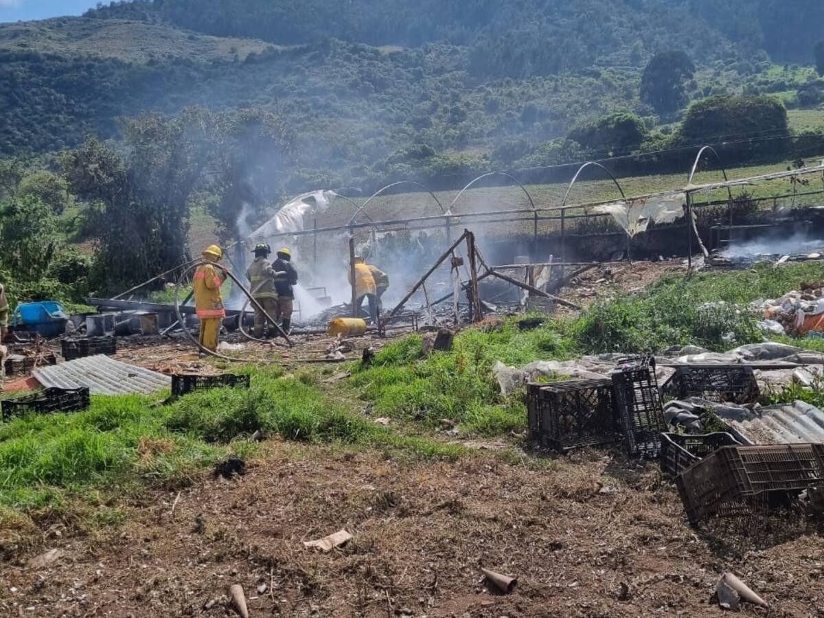 Emergencia en Facatativá: explosión en polvorería deja ocho heridos