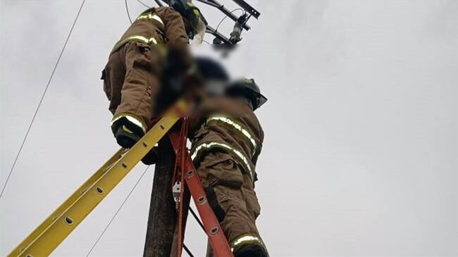 Los afectados fueron llevados de urgencia al Hospital San José . Foto: Bomberos Popayán