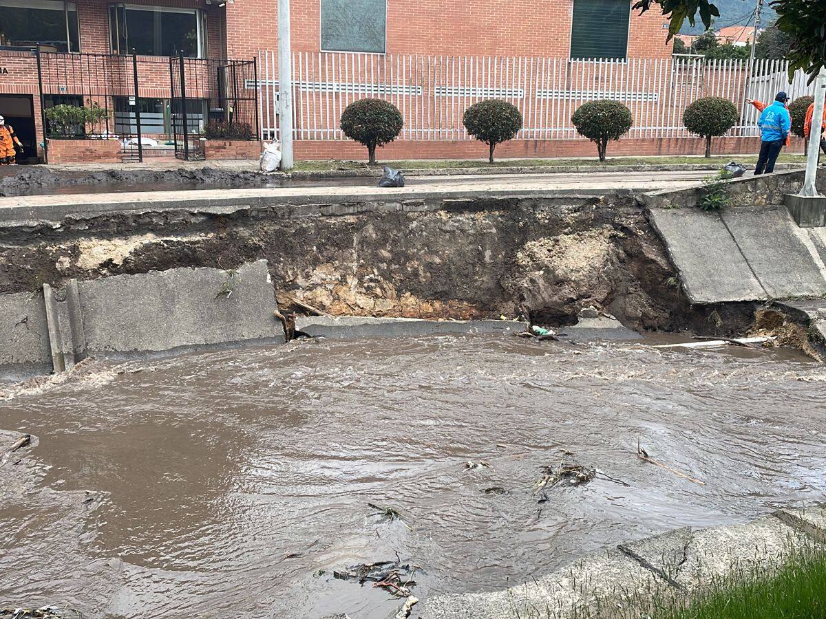 Fotos y videos: afectaciones en Bogotá y La Calera por lluvias y desbordamientos