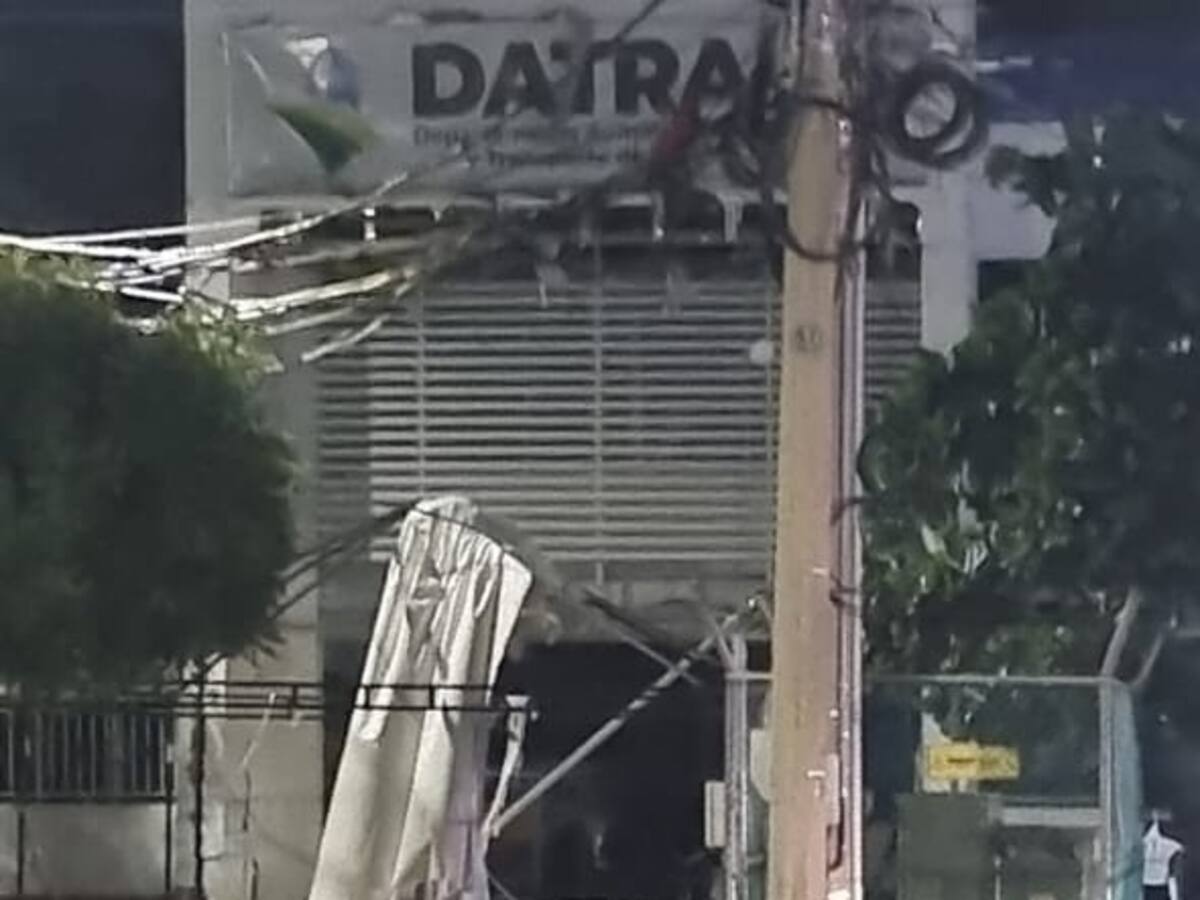 Lanzaron artefacto explosivo contra Secretaría de Tránsito del municipio Villa del Rosario